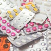 Hlavní obrázek - Vláda schválila dočasnou úhradu zahraničních antibiotik z mimořádných dodávek