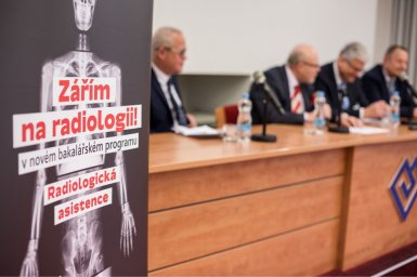 Hlavní obrázek - 2. lékařská fakulta Univerzity Karlovy otevírá nový studijní program Radiologická asistence
