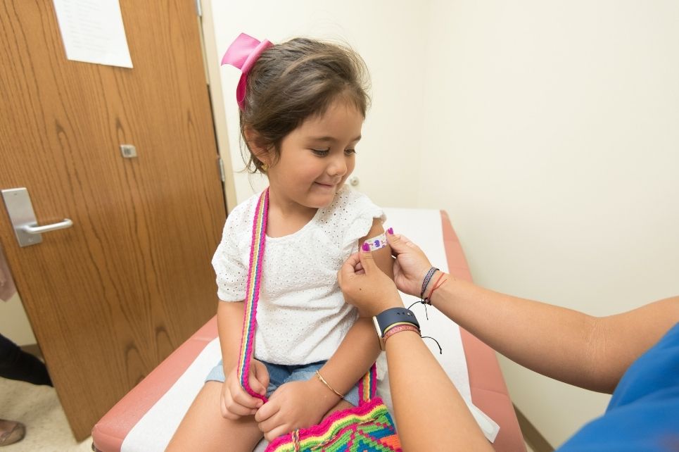 Hlavní obrázek - Očkování proti HPV stále „chybí“ tisícům 13letých dětí